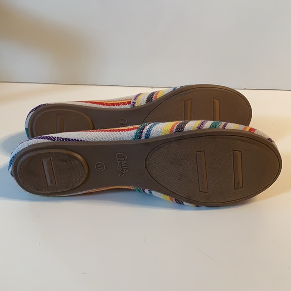 Mia Amore Alesia sz 11 stripped canvas flats NWT - Picture 6 of 7